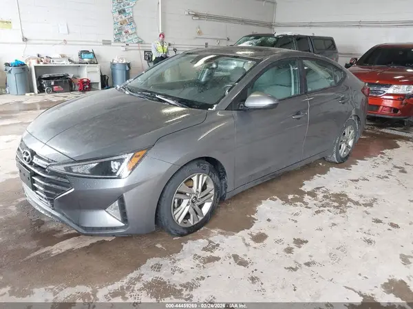 5NPD84LF1KH452031 2019 HYUNDAI ELANTRA - Image 2