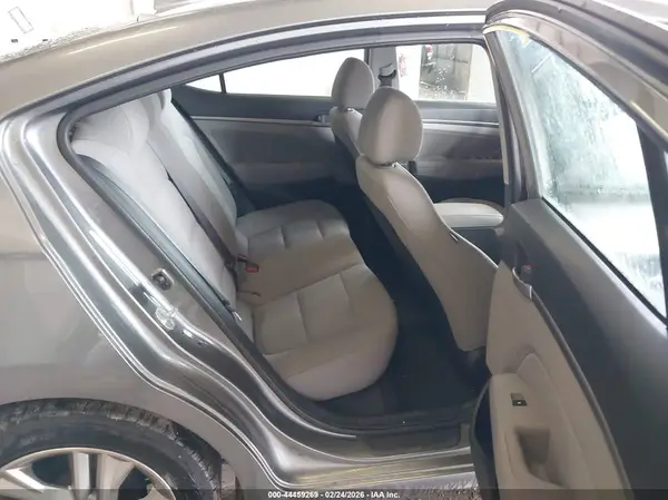 5NPD84LF1KH452031 2019 HYUNDAI ELANTRA - Image 8