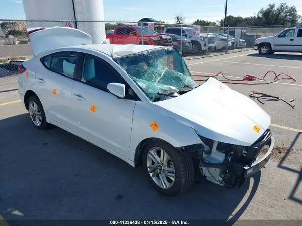 5NPD84LF1KH456063 2019 HYUNDAI ELANTRA - Image 1