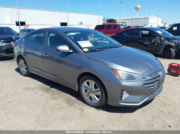 5NPD84LF1KH457469 2019 HYUNDAI ELANTRA - Image 1