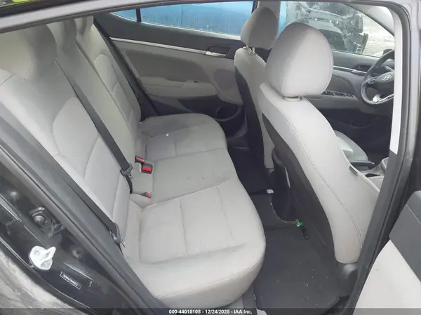 5NPD84LF1KH460212 2019 HYUNDAI ELANTRA - Image 8