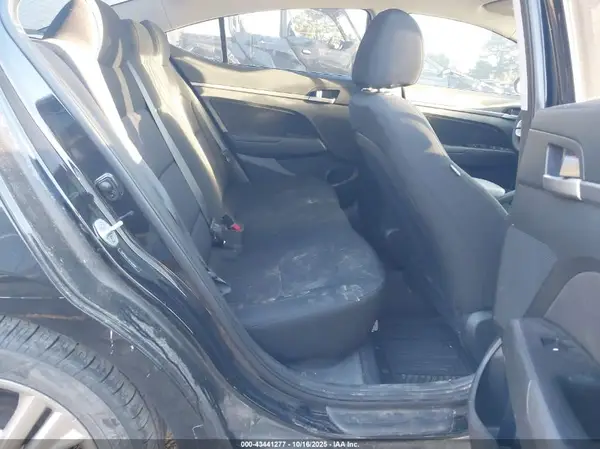 5NPD84LF1KH469881 2019 HYUNDAI ELANTRA - Image 8