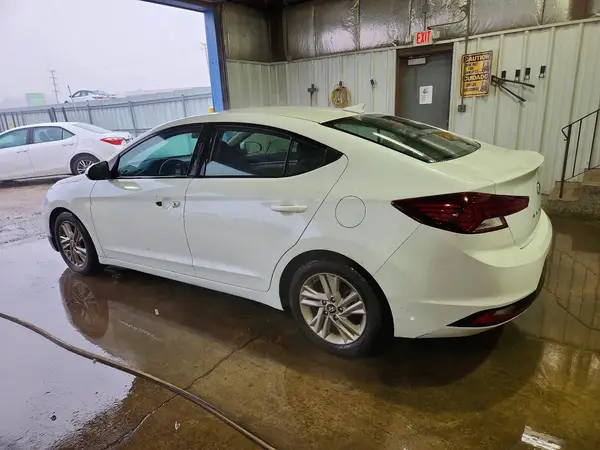 5NPD84LF1KH470853 2019 HYUNDAI ELANTRA - Image 2