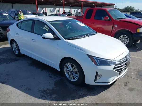 5NPD84LF1KH471923 2019 HYUNDAI ELANTRA - Image 1