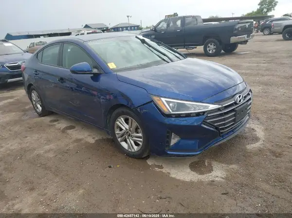 5NPD84LF1KH472117 2019 HYUNDAI ELANTRA - Image 1