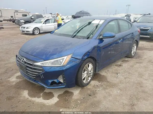 5NPD84LF1KH472117 2019 HYUNDAI ELANTRA - Image 2