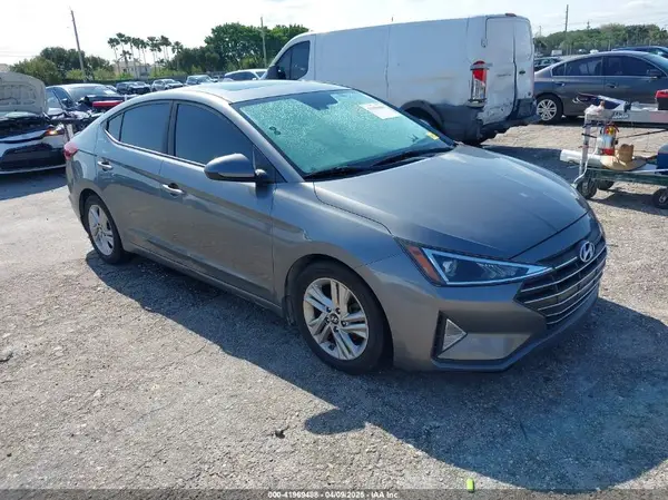 5NPD84LF1KH474787 2019 HYUNDAI ELANTRA - Image 1