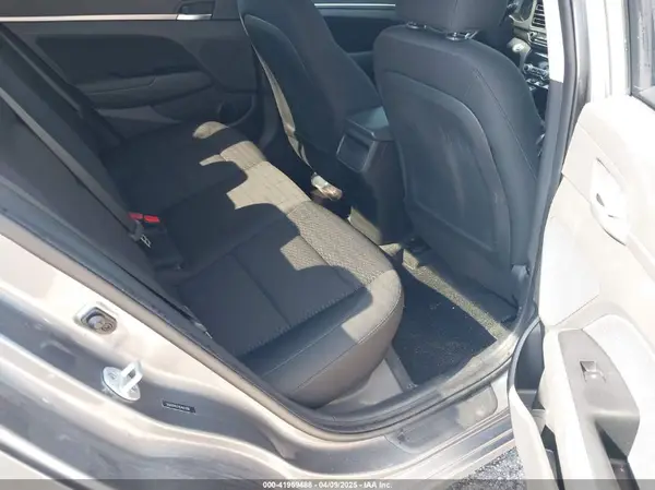 5NPD84LF1KH474787 2019 HYUNDAI ELANTRA - Image 8