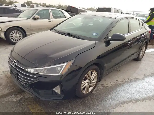 5NPD84LF1KH481447 2019 HYUNDAI ELANTRA - Image 2