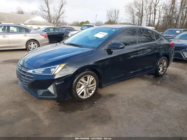 5NPD84LF1KH484719 2019 HYUNDAI ELANTRA - Image 2