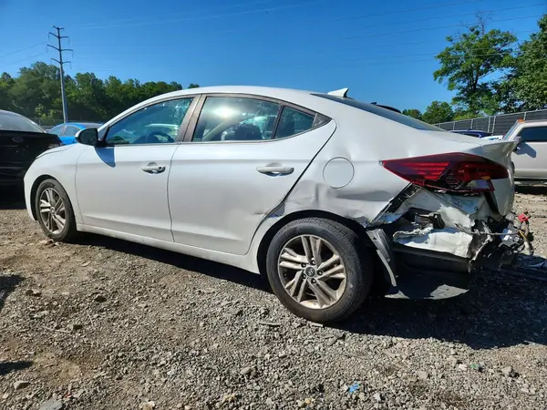 5NPD84LF1KH485692 2019 HYUNDAI ELANTRA - Image 2