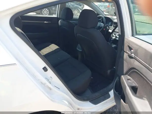 5NPD84LF1KH486311 2019 HYUNDAI ELANTRA - Image 8