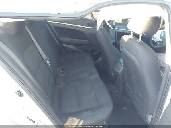 5NPD84LF1KH490116 2019 HYUNDAI ELANTRA - Image 8