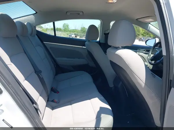 5NPD84LF1KH493940 2019 HYUNDAI ELANTRA - Image 8
