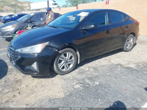 5NPD84LF1LH525965 2020 HYUNDAI ELANTRA - Image 2