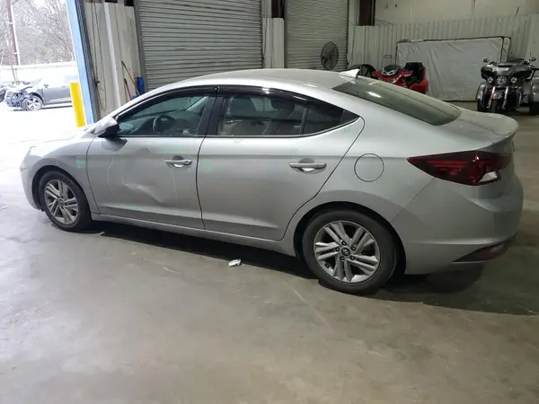 5NPD84LF1LH572140 2020 HYUNDAI ELANTRA - Image 2
