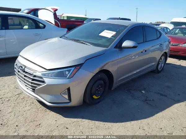5NPD84LF1LH573613 2020 HYUNDAI ELANTRA - Image 2