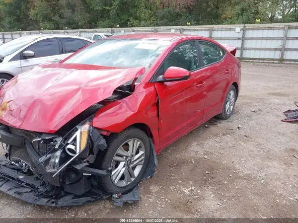 5NPD84LF1LH581078 2020 HYUNDAI ELANTRA - Image 2