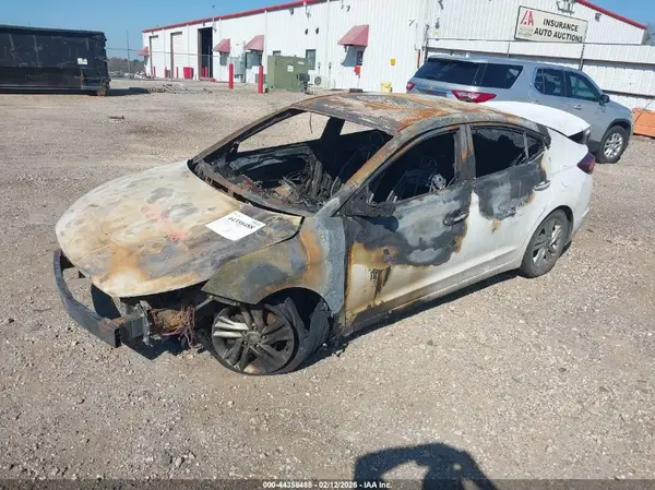 5NPD84LF1LH583381 2020 HYUNDAI ELANTRA - Image 2