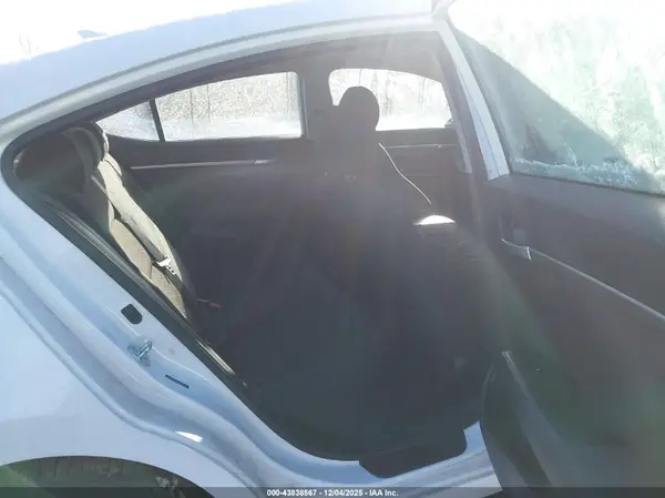 5NPD84LF1LH583963 2020 HYUNDAI ELANTRA - Image 8