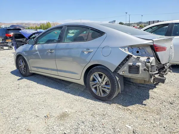 5NPD84LF1LH585955 2020 HYUNDAI ELANTRA - Image 2