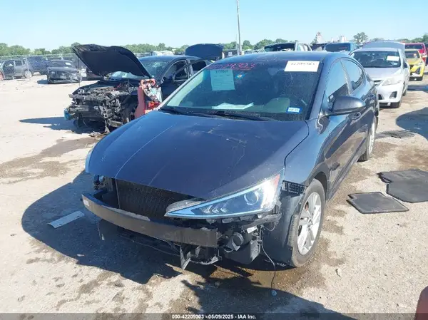 5NPD84LF1LH587592 2020 HYUNDAI ELANTRA - Image 2