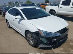 5NPD84LF1LH600390 2020 HYUNDAI ELANTRA