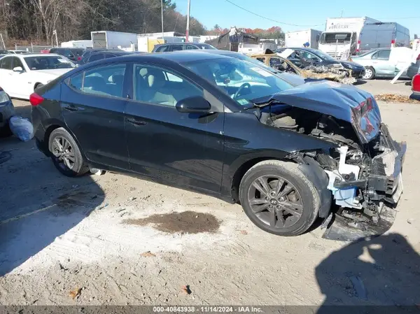 5NPD84LF2HH000520 2017 HYUNDAI ELANTRA - Image 1