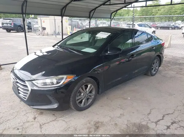 5NPD84LF2HH000808 2017 HYUNDAI ELANTRA - Image 2