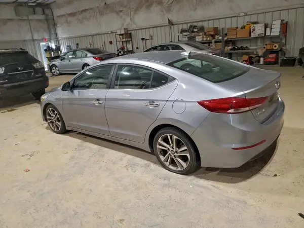 5NPD84LF2HH002459 2017 HYUNDAI ELANTRA - Image 2