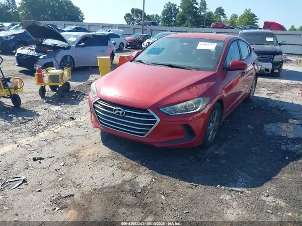 5NPD84LF2HH002476 2017 HYUNDAI ELANTRA - Image 2