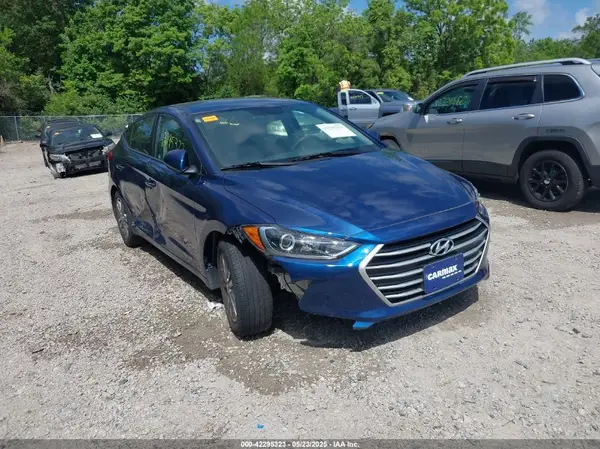 5NPD84LF2HH004289 2017 HYUNDAI ELANTRA - Image 1