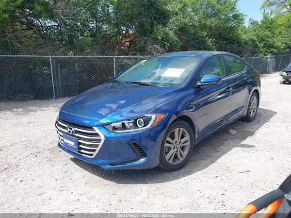 5NPD84LF2HH004289 2017 HYUNDAI ELANTRA - Image 2