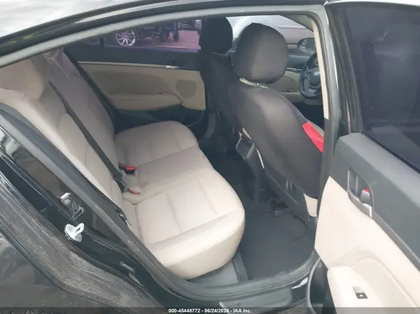 5NPD84LF2HH004437 2017 HYUNDAI ELANTRA - Image 8