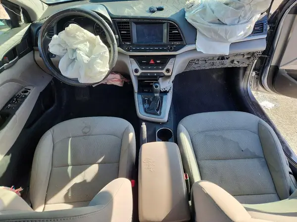 5NPD84LF2HH005703 2017 HYUNDAI ELANTRA - Image 8