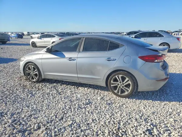 5NPD84LF2HH005717 2017 HYUNDAI ELANTRA - Image 2