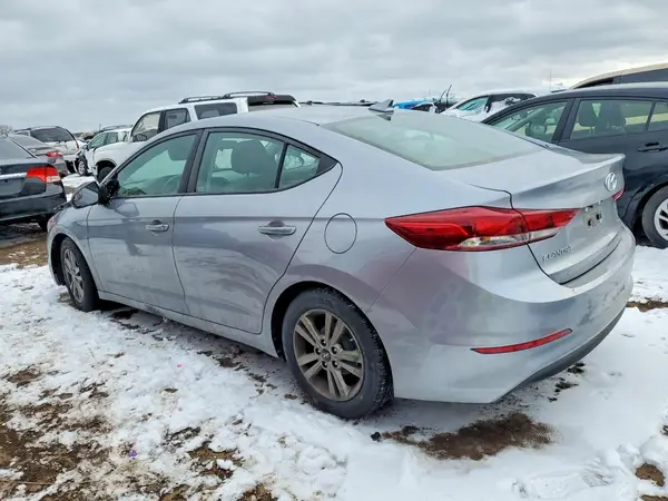 5NPD84LF2HH006835 2017 HYUNDAI ELANTRA - Image 2