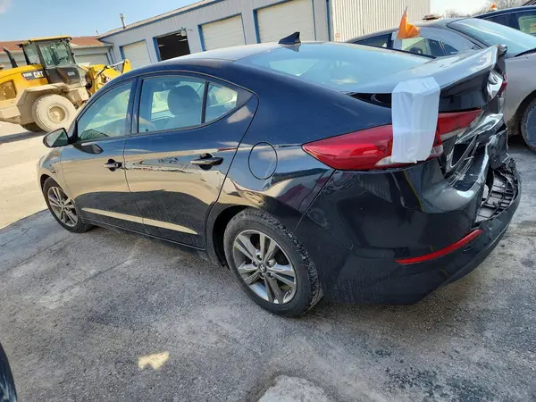 5NPD84LF2HH008309 2017 HYUNDAI ELANTRA - Image 2