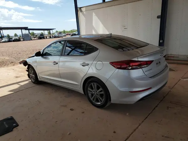 5NPD84LF2HH010710 2017 HYUNDAI ELANTRA - Image 2