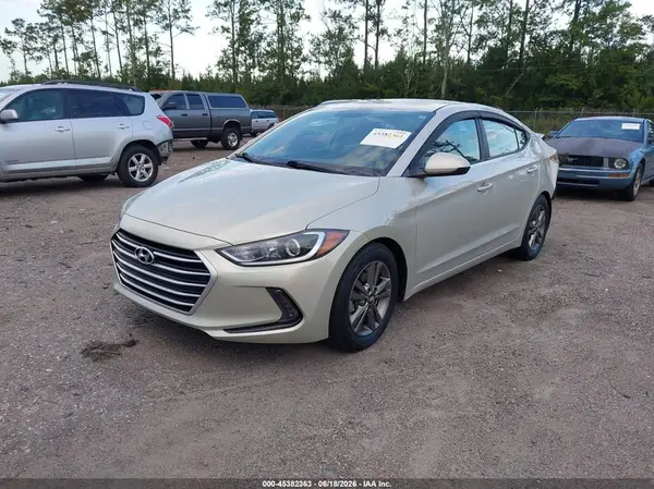 5NPD84LF2HH014062 2017 HYUNDAI ELANTRA - Image 2