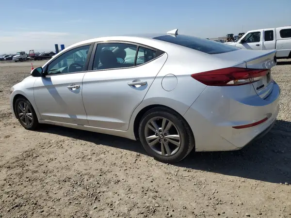 5NPD84LF2HH015454 2017 HYUNDAI ELANTRA - Image 2