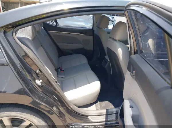 5NPD84LF2HH018161 2017 HYUNDAI ELANTRA - Image 8