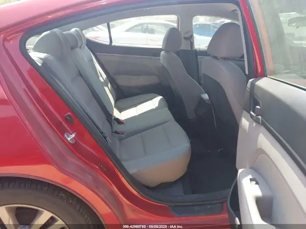 5NPD84LF2HH019732 2017 HYUNDAI ELANTRA - Image 8