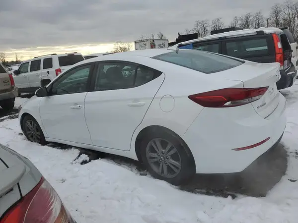 5NPD84LF2HH020069 2017 HYUNDAI ELANTRA - Image 2