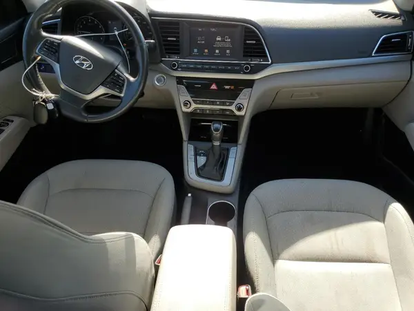 5NPD84LF2HH024090 2017 HYUNDAI ELANTRA - Image 8
