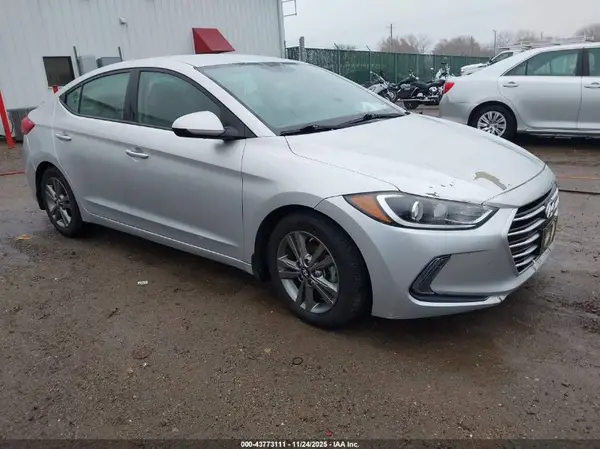 5NPD84LF2HH025286 2017 HYUNDAI ELANTRA - Image 1