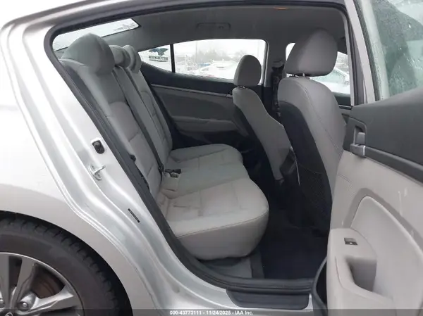 5NPD84LF2HH025286 2017 HYUNDAI ELANTRA - Image 8