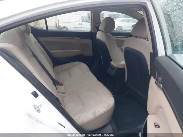 5NPD84LF2HH028933 2017 HYUNDAI ELANTRA - Image 8