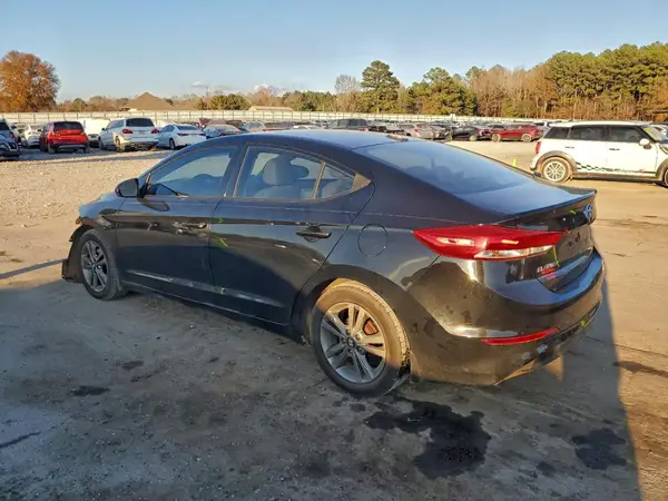 5NPD84LF2HH029466 2017 HYUNDAI ELANTRA - Image 2