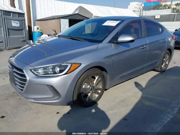 5NPD84LF2HH030553 2017 HYUNDAI ELANTRA - Image 2
